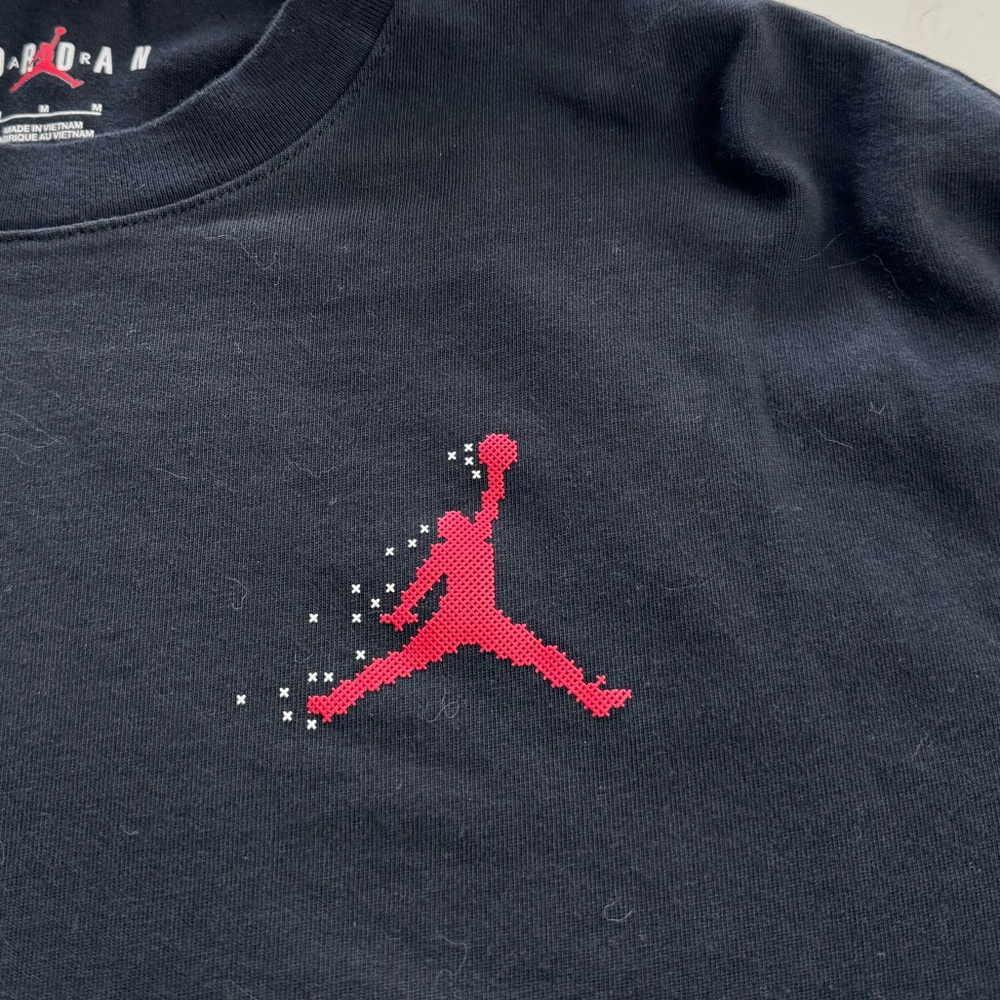 Nike Air Jordan Flight Essentials Holiday Black Red T Shirt Tee Santa Feet M - Picture 2 of 6